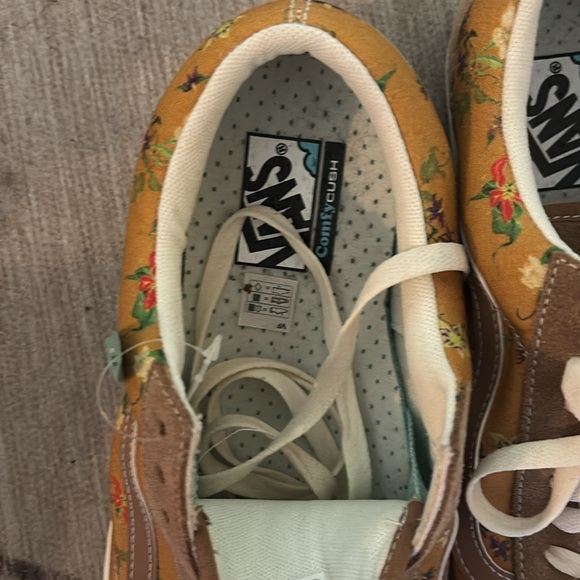 Vans Old School: Fatal Floral Comfy Cush - Picture 3 of 4